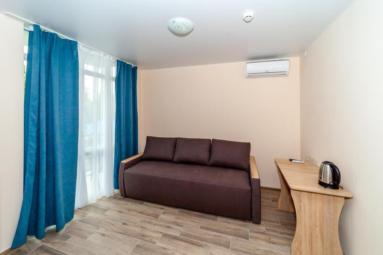 Dolce Vita Resort Hotel Zaliznyy Port Εξωτερικό φωτογραφία