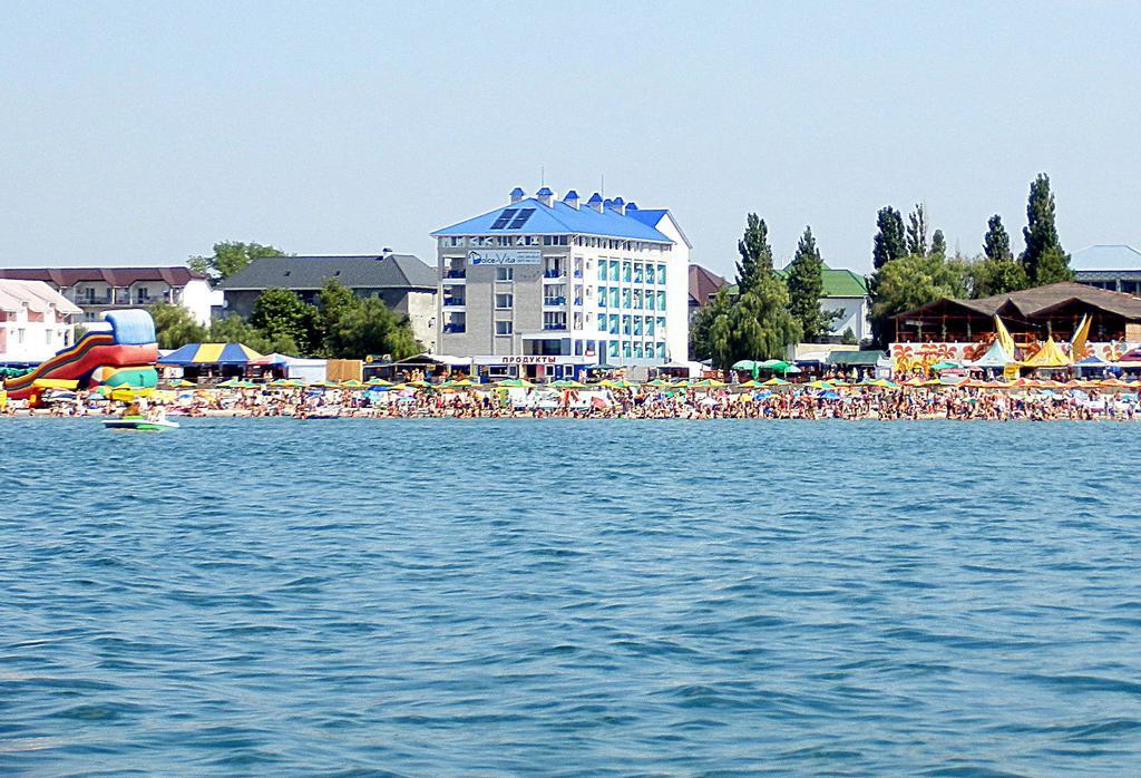 Dolce Vita Resort Hotel Zaliznyy Port Εξωτερικό φωτογραφία