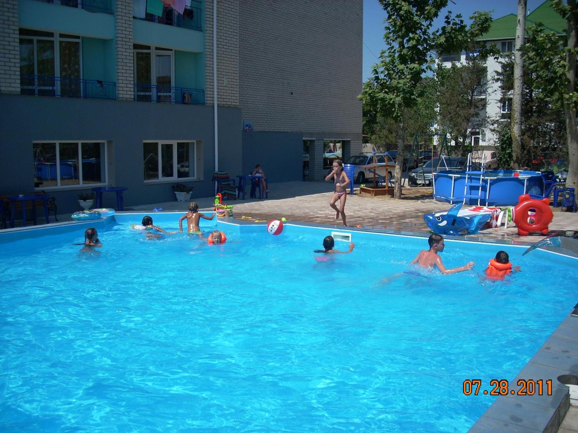 Dolce Vita Resort Hotel Zaliznyy Port Εξωτερικό φωτογραφία