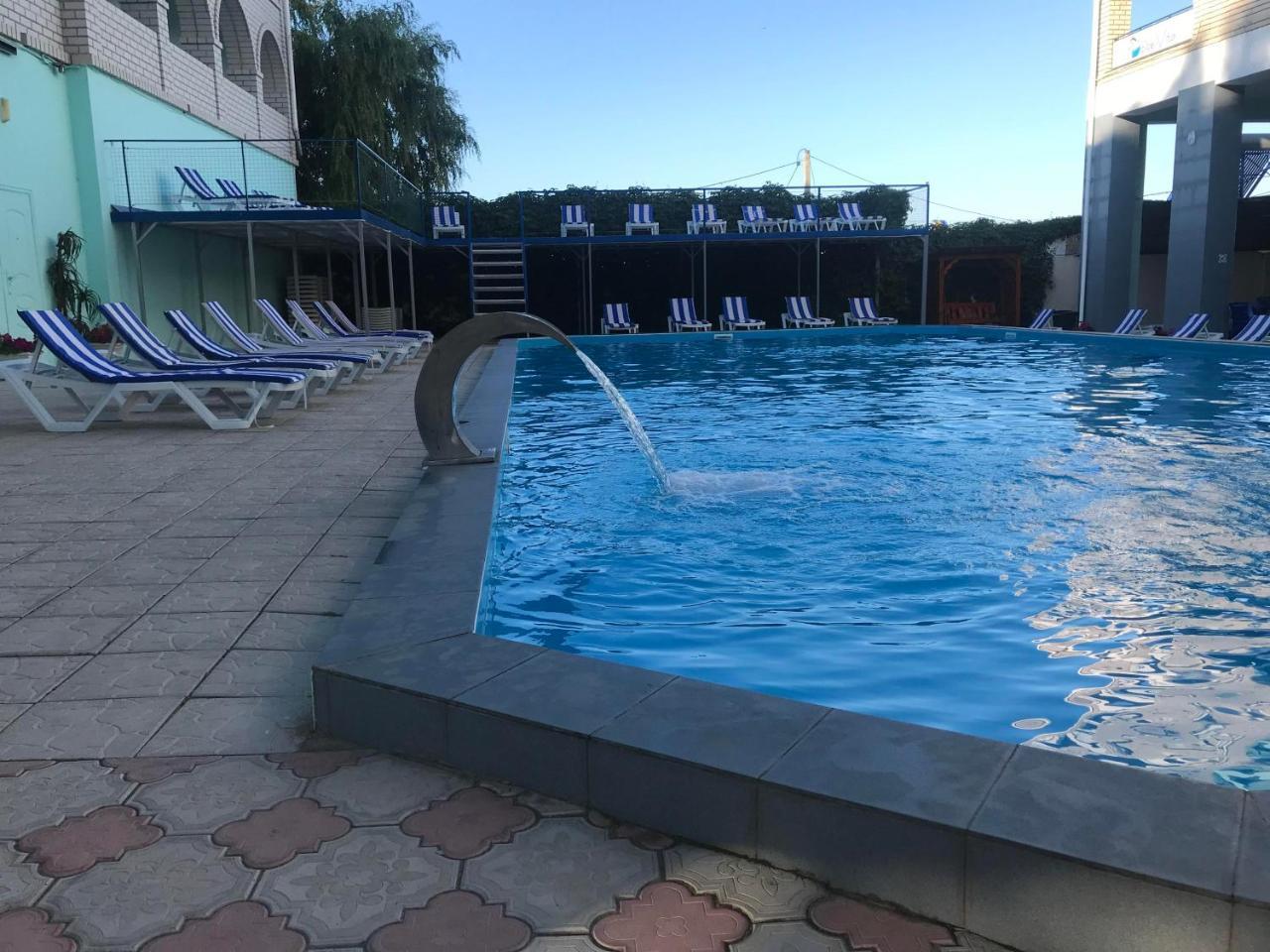 Dolce Vita Resort Hotel Zaliznyy Port Εξωτερικό φωτογραφία