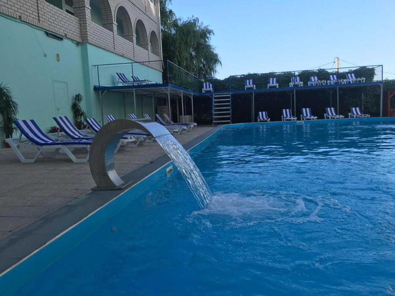 Dolce Vita Resort Hotel Zaliznyy Port Εξωτερικό φωτογραφία