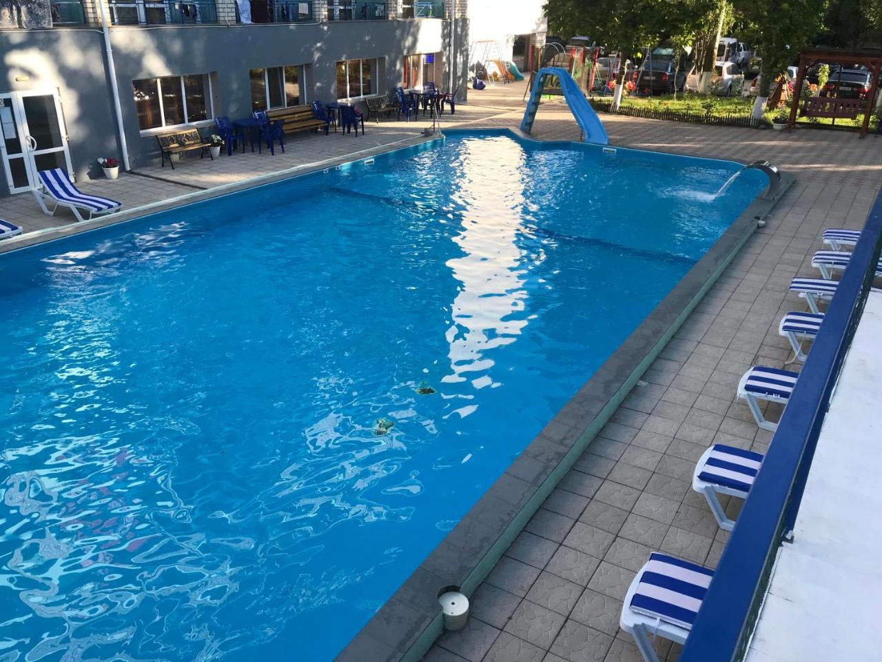 Dolce Vita Resort Hotel Zaliznyy Port Εξωτερικό φωτογραφία
